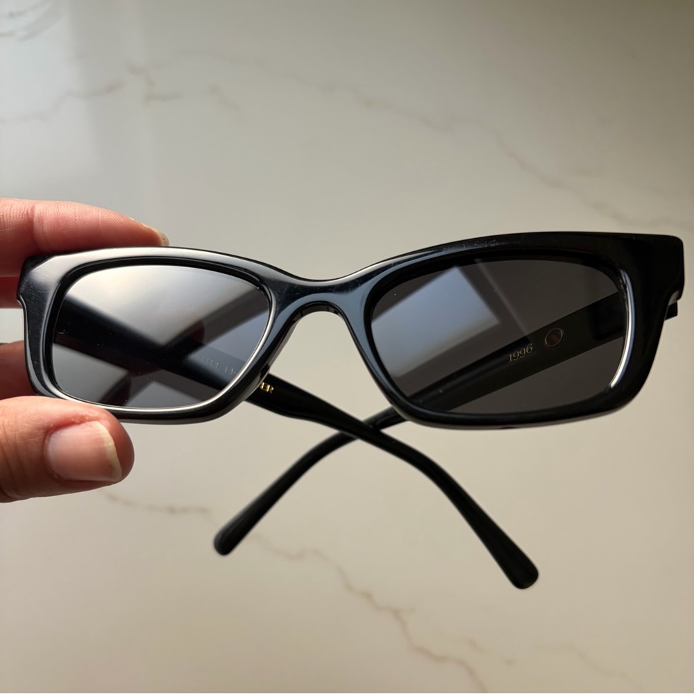 GENTLE MONSTER x Jennie ‘1996’ Black Sunglasses (Re-Posh) - Picture 3 of 14